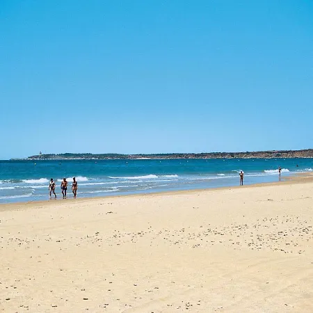 Amado By Interhome * كونيل ذي لا فرونتيرا