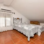 Amado By Interhome